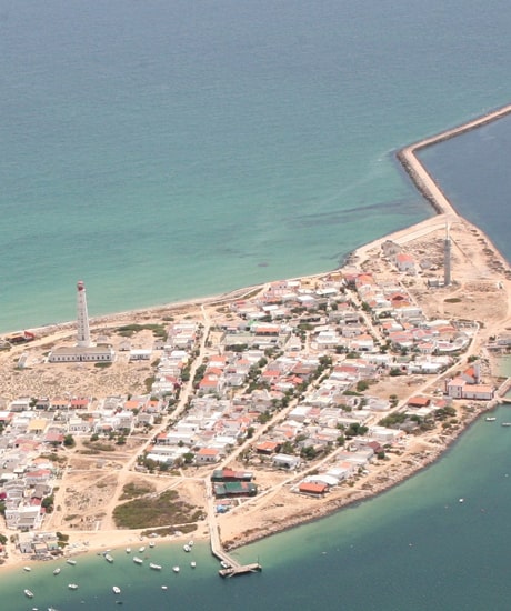 Farol island separates the sea from the Ria Formosa